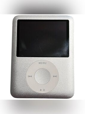 Apple iPod Nano 3rd Generation 4GB Silver A1236 MP3 Player As Is Untested
